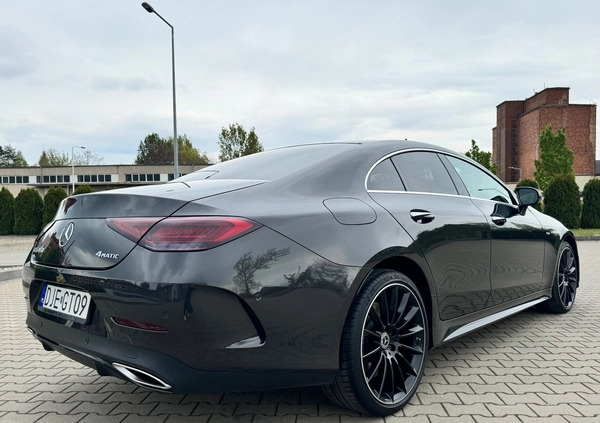 Mercedes-Benz CLS cena 300000 przebieg: 105700, rok produkcji 2018 z Góra małe 154